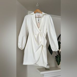 Cinq a sept stretchy white mini wrap dress